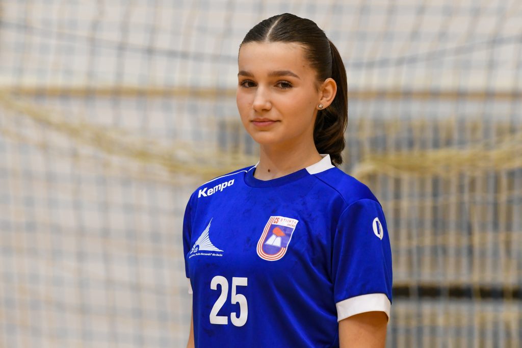 Ioana Burlacu, echipa handbal feminin Știința Bacău